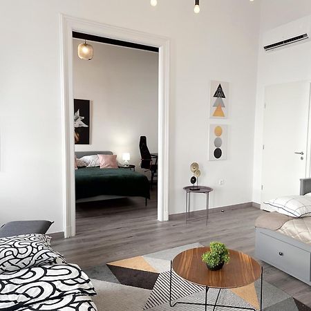 R&R Central Apartment Будапеща Екстериор снимка
