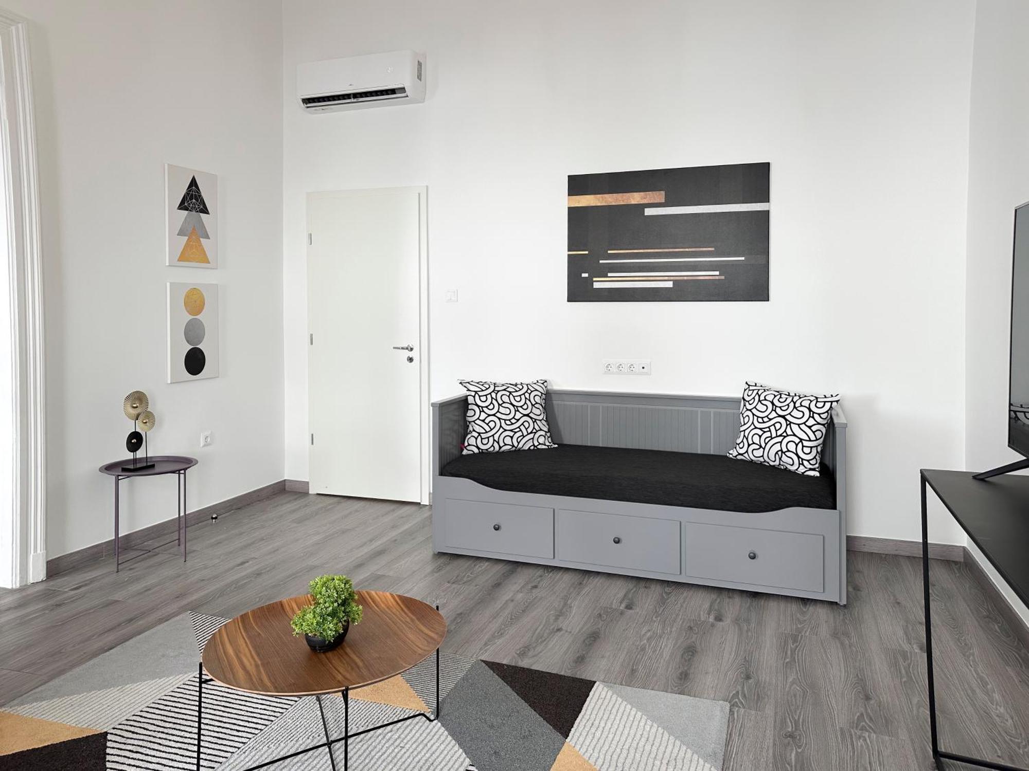 R&R Central Apartment Будапеща Екстериор снимка